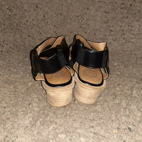 JEFFREY CAMPBELL-Columbo-Shiny Black Leather-CrissCross Slingback-S 10-Excellent - Picture 5 of 7